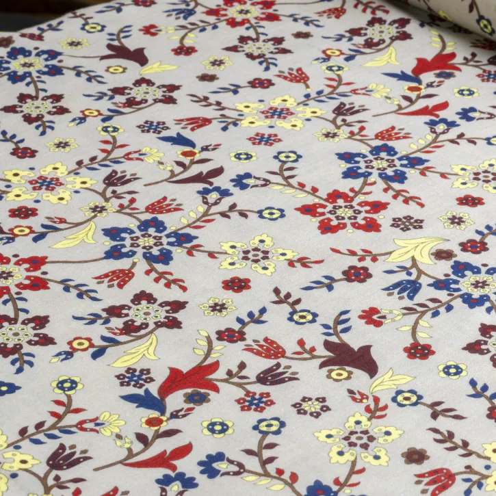 Krem Zeminli Çini Desen Müslin Kumaş