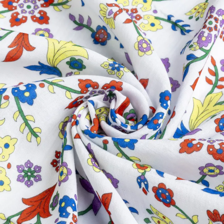 Beyaz Zeminli Çini Desen Müslin Kumaş