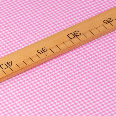 Şeker Pembe Pötikare Desenli Poplin Kumaş