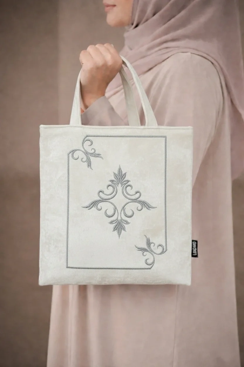 Nakışlı Kadife Kuran Çantası Kuran Çantası Çeyizlik Seccade Çantası Gümüş Krem