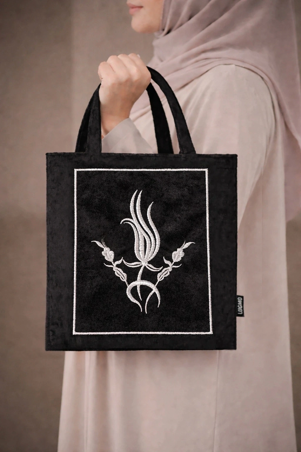 Nakışlı Kadife Kuran Çantası Çeyizlik Seccade Terlik Gümüş Siyah