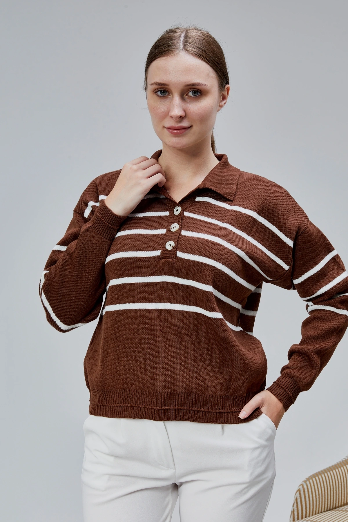 Kadın Polo Yaka Oversize Çizgili 4 Düğmeli Triko Kazak Kahverengi