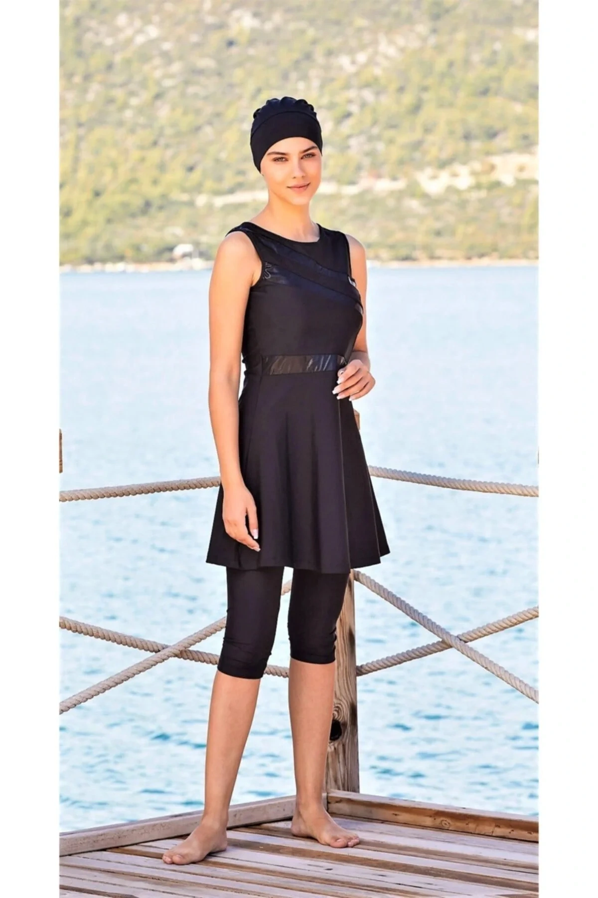 Kalın Askılı Kapri Taytlı Havuz Mayo Siyah