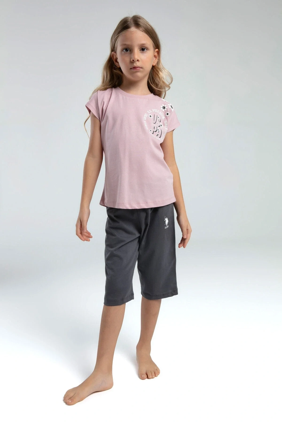 Kız Çocuk Pembe Kapri Takım