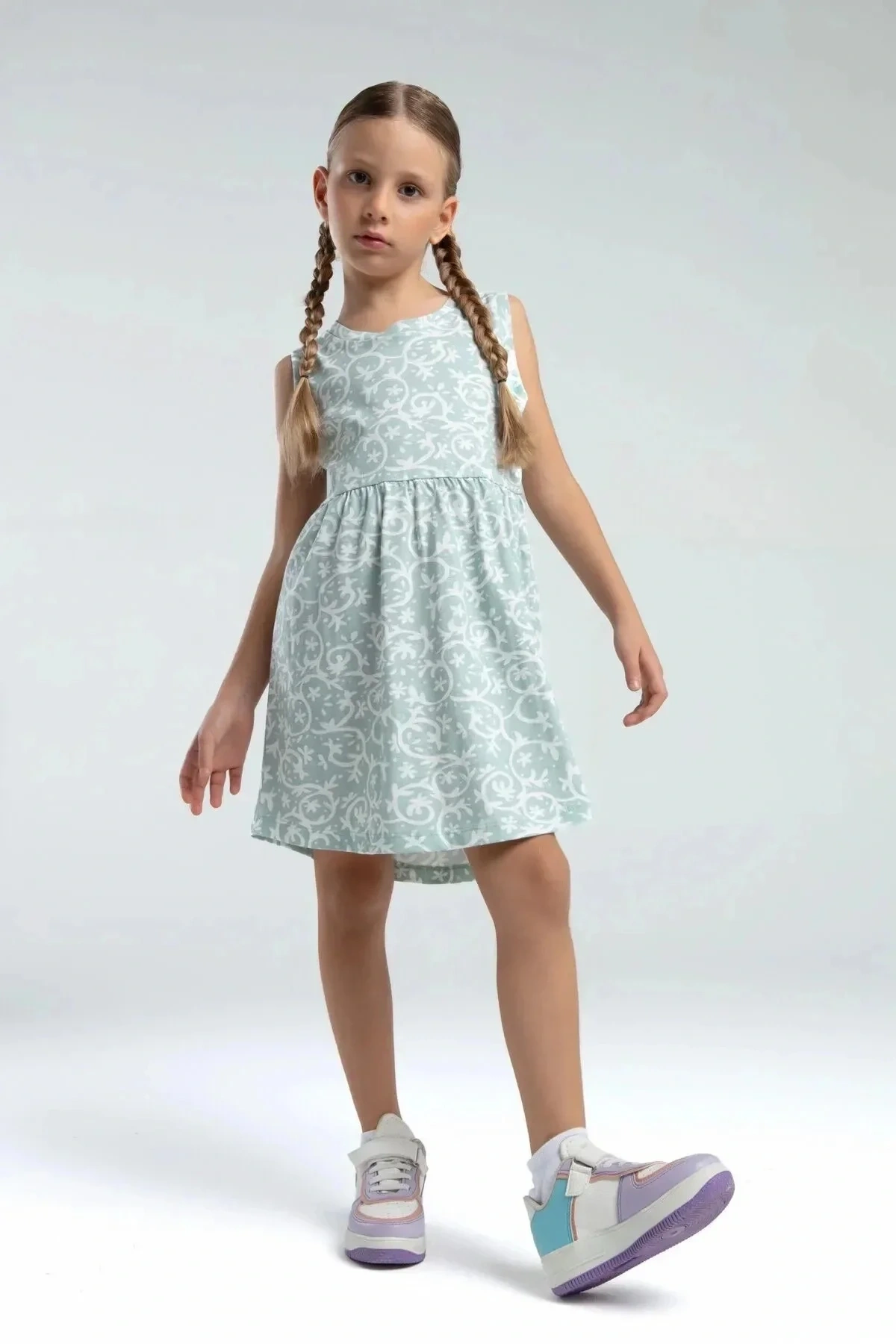 Kız Çocuk Yeşil Elbise