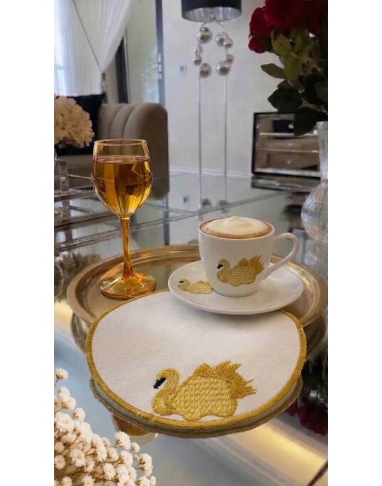 Kuğu Nakışlı Yuvarlak Sunumluk Peçete Kahve Yanı Kokteyl Peçetesi Bardak Altlığı Beyaz Gold