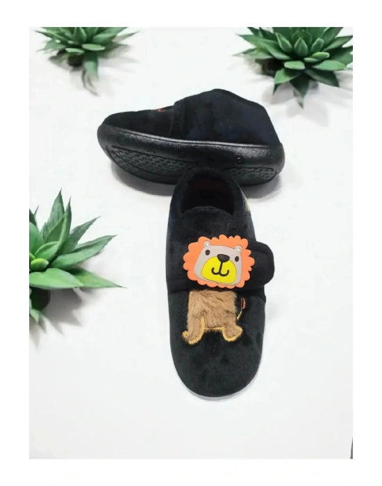 Gezer Erkek Çocuk Aslan Figürlü Kışlık Yumuşacık Ev Pandufu Cırtlı Siyah