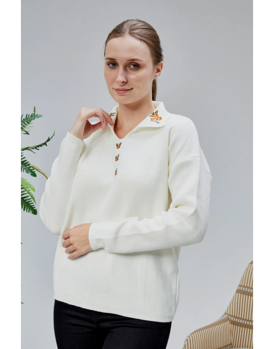 Kadın Polo Yaka Oversize Çiçek Nakışlı Triko Kazak Ekru