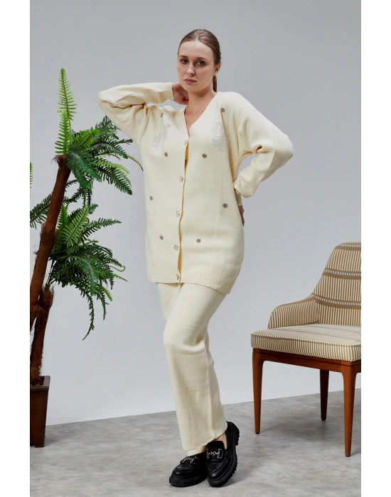 Kadın Triko Takım Taşlı Standart Beden Ekru