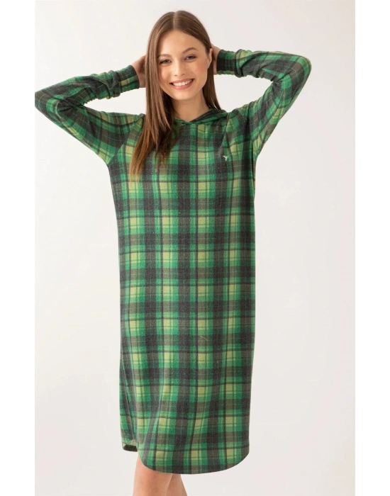 Yeşil Renk Ekose Kapşonlu Kadın Gecelik