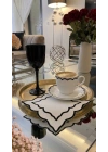 Kahve Yanı Sunum Peçetesi Kokteyl Peçetesi Siyah Dalgalı Nakışlı Beyaz Sunumluk 14x14 cm
