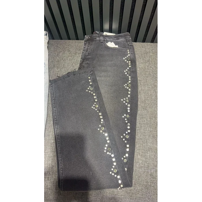 TAŞ DETAYLI KESİK PAÇA JEAN