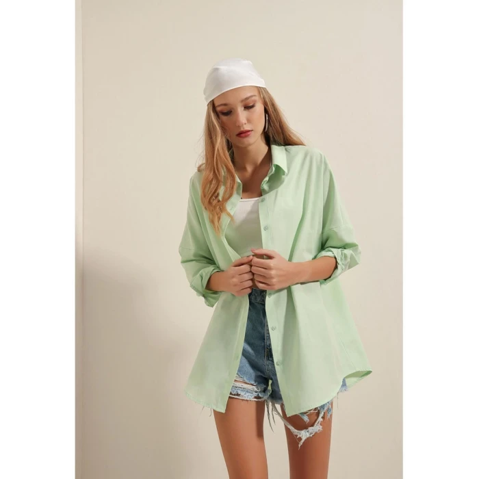 AÇIK YEŞİL OVERSİZE GÖMLEK