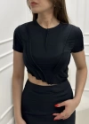 ÖNÜ DİKİŞLİ CROP BLUZ