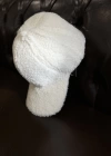 YUMUŞAK DOKULU PELUŞ ŞAPKA BEYAZ