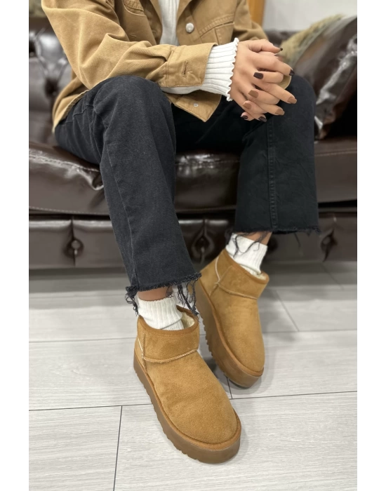TOFY UGG CAMEL