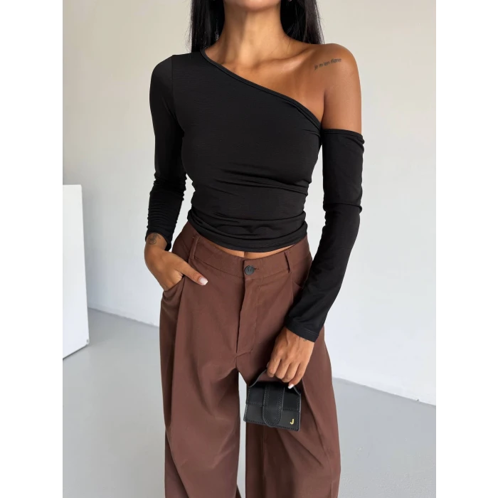 Omuz detaylı kollu bluz siyah f2336