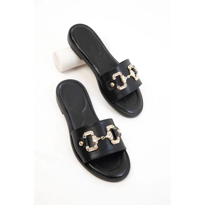 Toha Siyah Cilt Tokalı Terlik