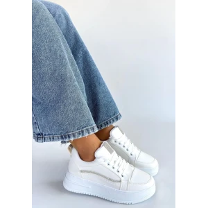 Natte Beyaz Cilt Bağcıklı Spor Ayakkabı