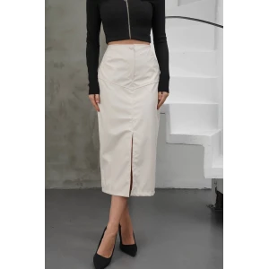 Yırtmaçlı uzun deri etek krem