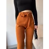 Kendinden kemerli triko pantolon camel