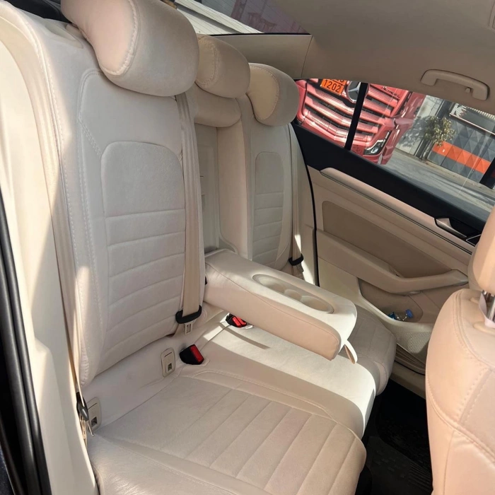 Volkswagen Passat B8 Araca Özel Dikim Koltuk Kılıfı