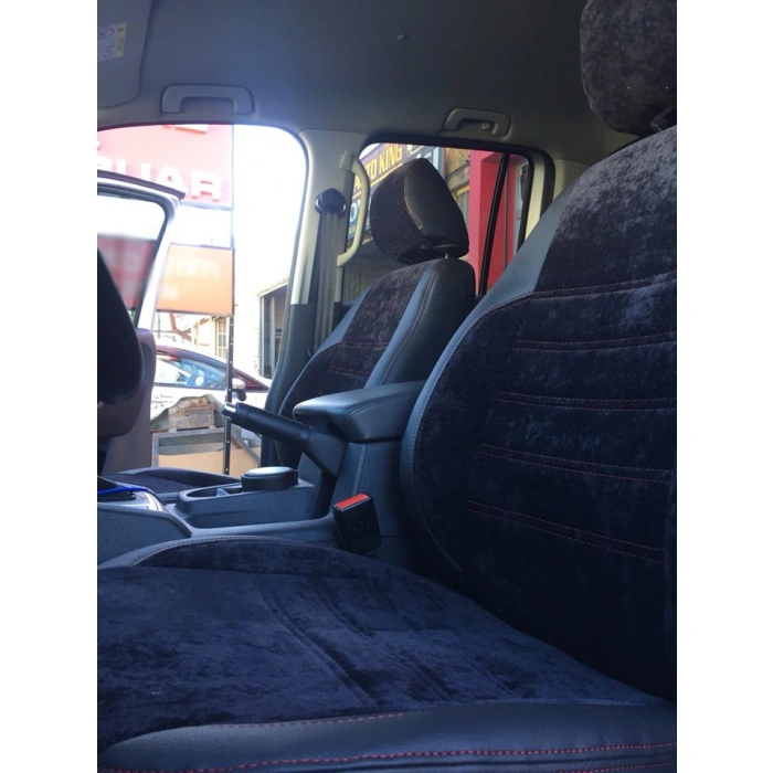 VW Amarok Orta Kumaş Siyah Kadife- Kenarlar Maldive Deri