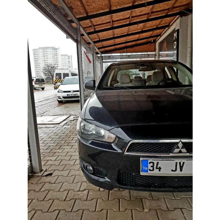 Mitsubishi Lancer Orta Kadife-Kenarlar Maldive Deri