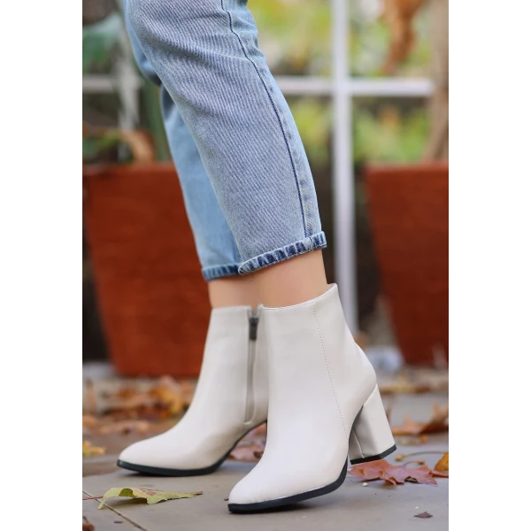 Biya Bej Cilt Topuklu Bot