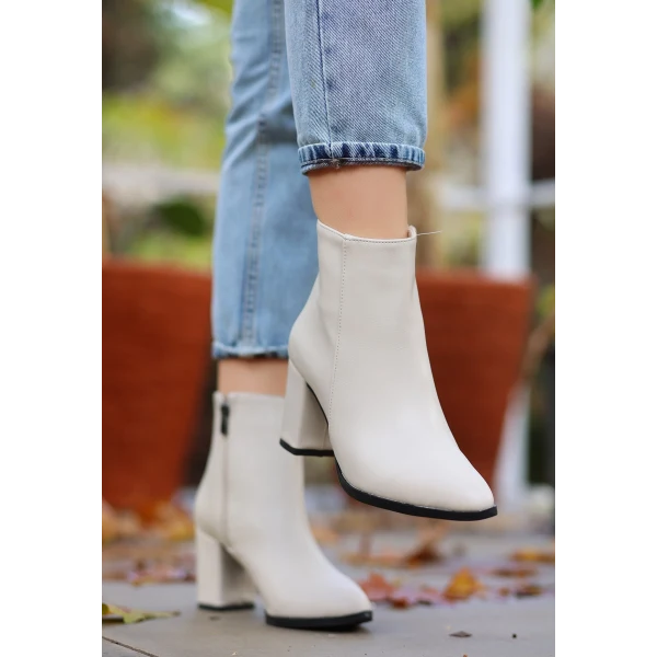 Biya Bej Cilt Topuklu Bot