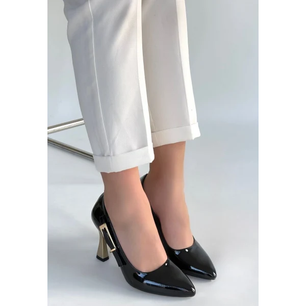 Motya Kırmızı Rugan Topuklu Ayakkabı