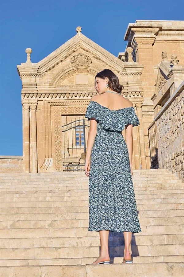 Arias Closet Çiçek Desenli Elbise