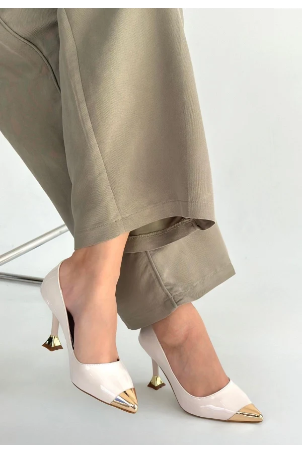 Artem Bej Rugan Topuklu Ayakkabı