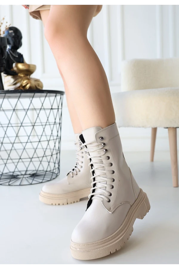 Caxa Bej Cilt Bağcıklı Bot