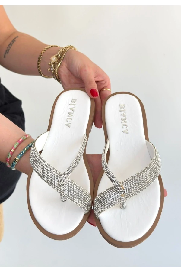 Eday Gümüş Boncuk İşlemeli Terlik