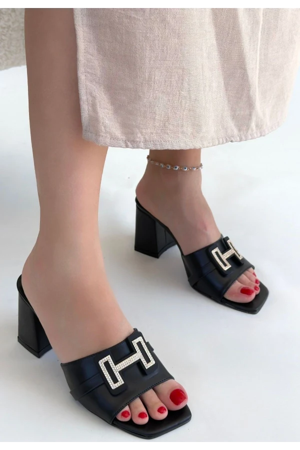 Erew Siyah Cilt Topuklu Terlik