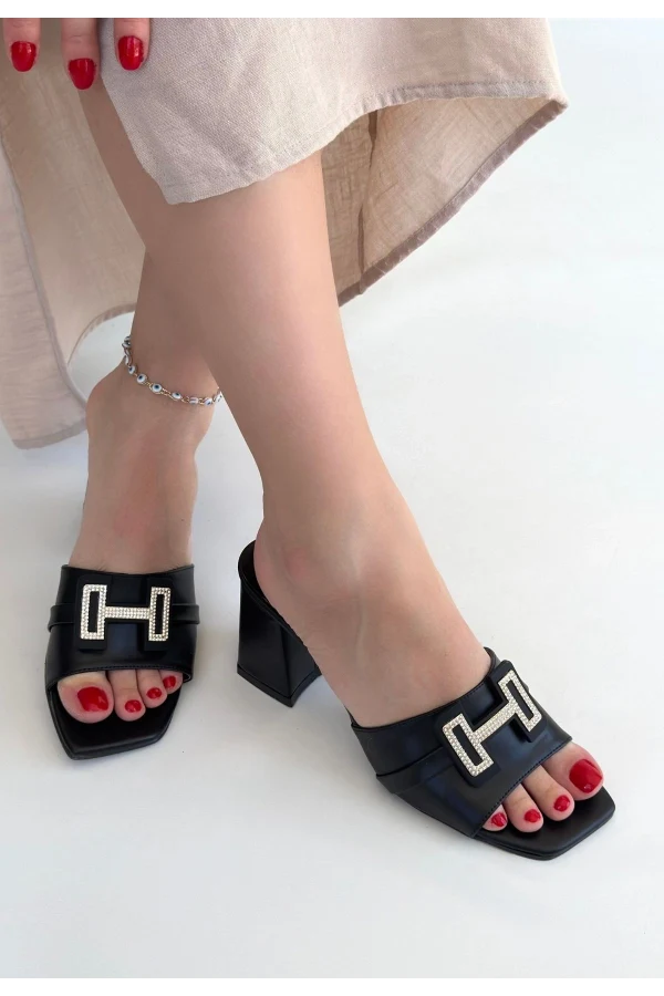 Erew Siyah Cilt Topuklu Terlik