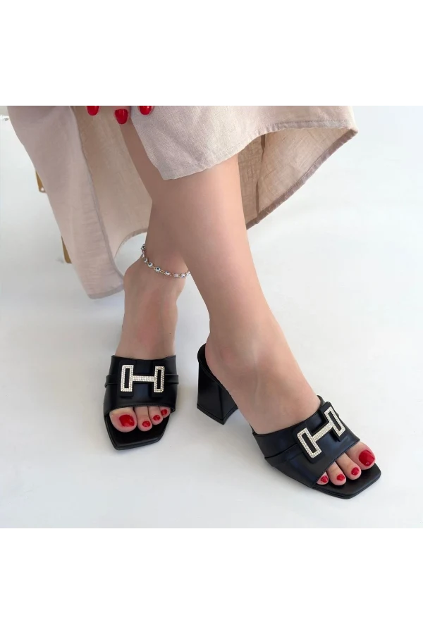 Erew Siyah Cilt Topuklu Terlik