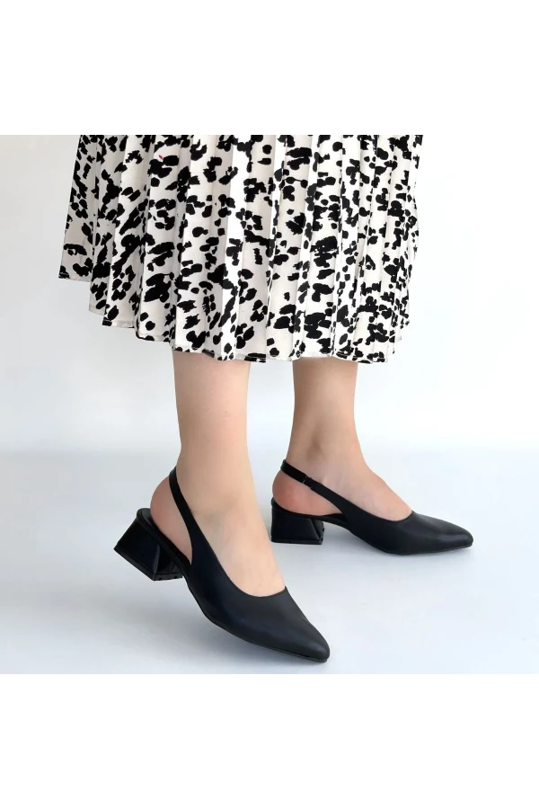 Evia Siyah Cilt Topuklu Ayakkabı