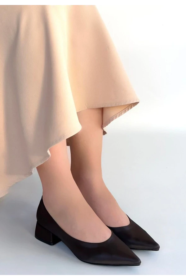 Ferla Acı Kahve Cilt Topuklu Ayakkabı