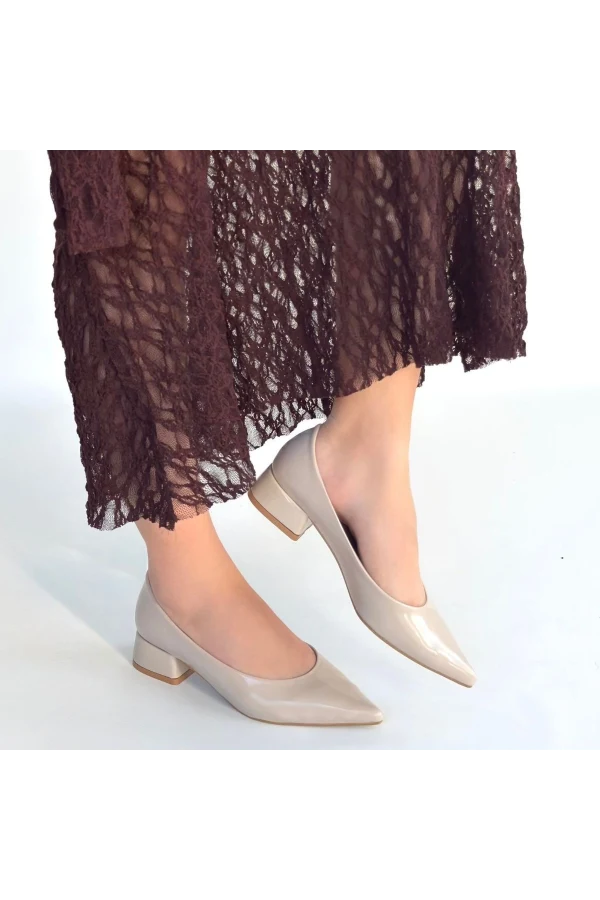 Ferla Bej Rugan Topuklu Ayakkabı