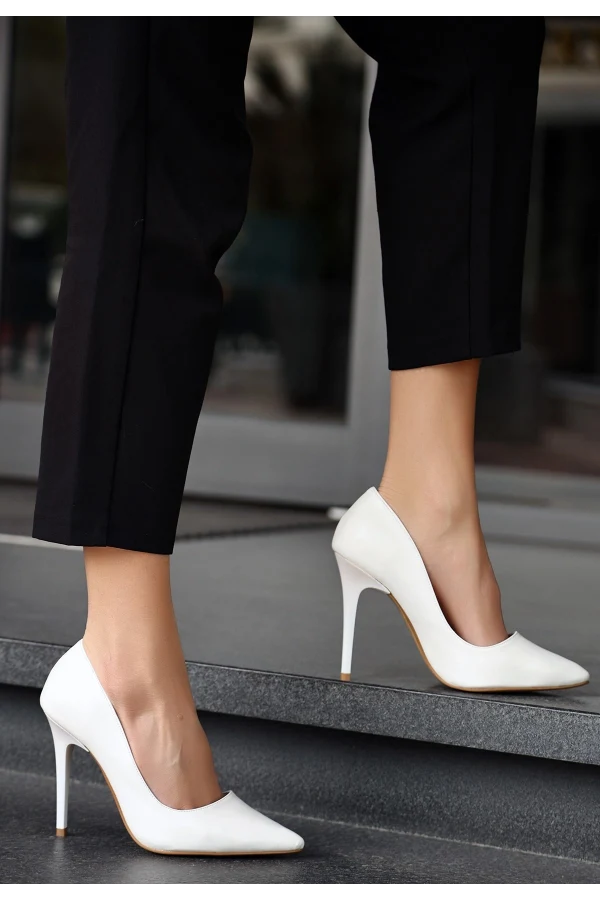 Hillar Beyaz Cilt Stiletto Ayakkabı