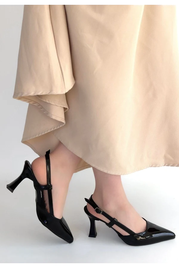 Hoost Siyah Rugan Topuklu Ayakkabı