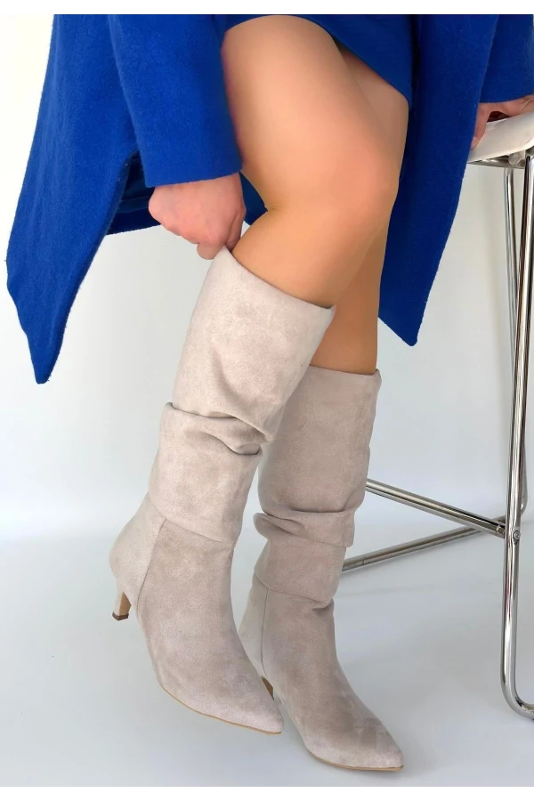 İwon Bej Süet Körüklü Çizme