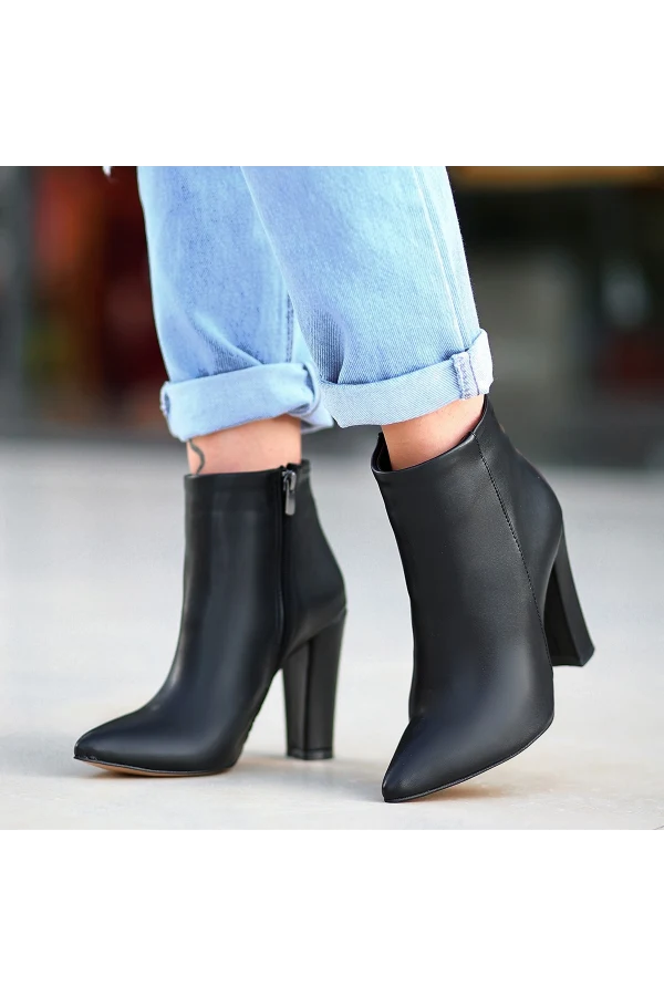 Loora Siyah Cilt Topuklu Bot