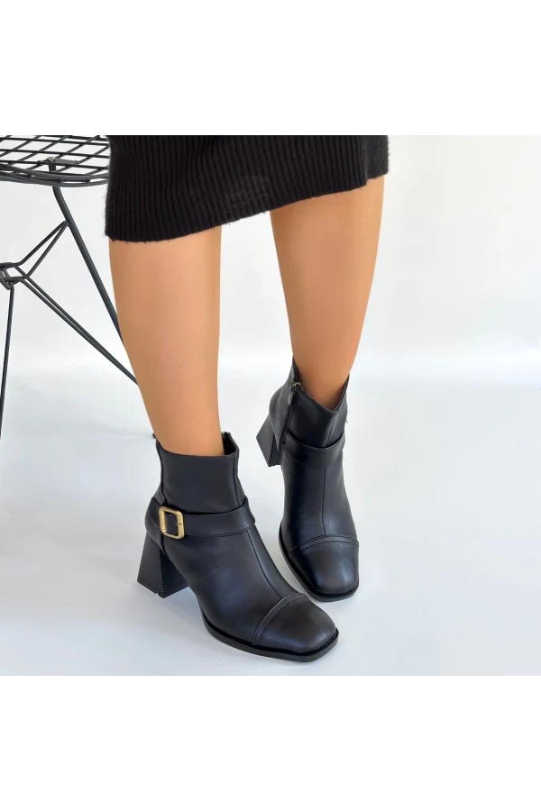 Mejjo Siyah Cilt Topuklu Bot