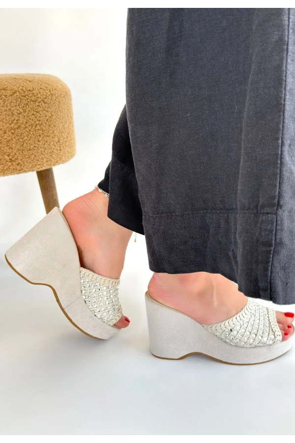 Moka Bej Triko Dolgu Topuk Terlik