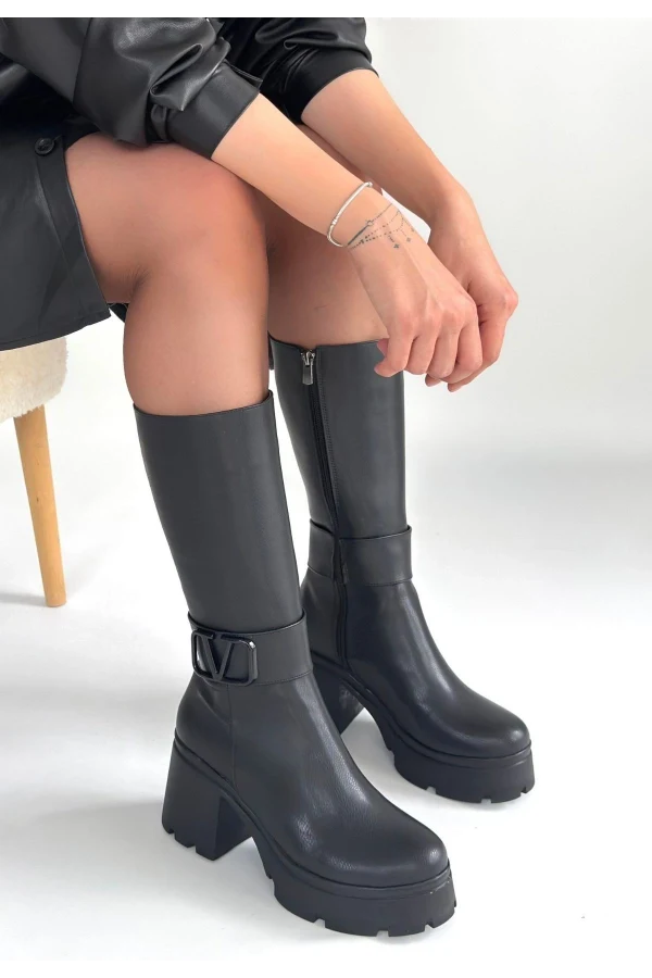 Moki Siyah Cilt Topuklu Çizme