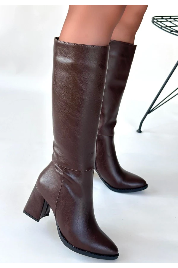 Morena Acı Kahve Cilt Topuklu Çizme