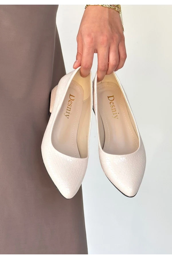 Nitya Bej Baskılı Rugan Topuklu Ayakkabı